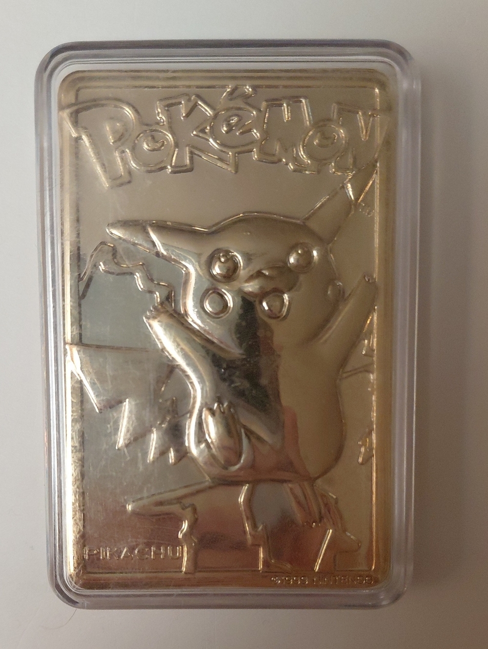 Pikachu - Vintage 1999 Burger King Gold-plated Card -In Clear Protective Case